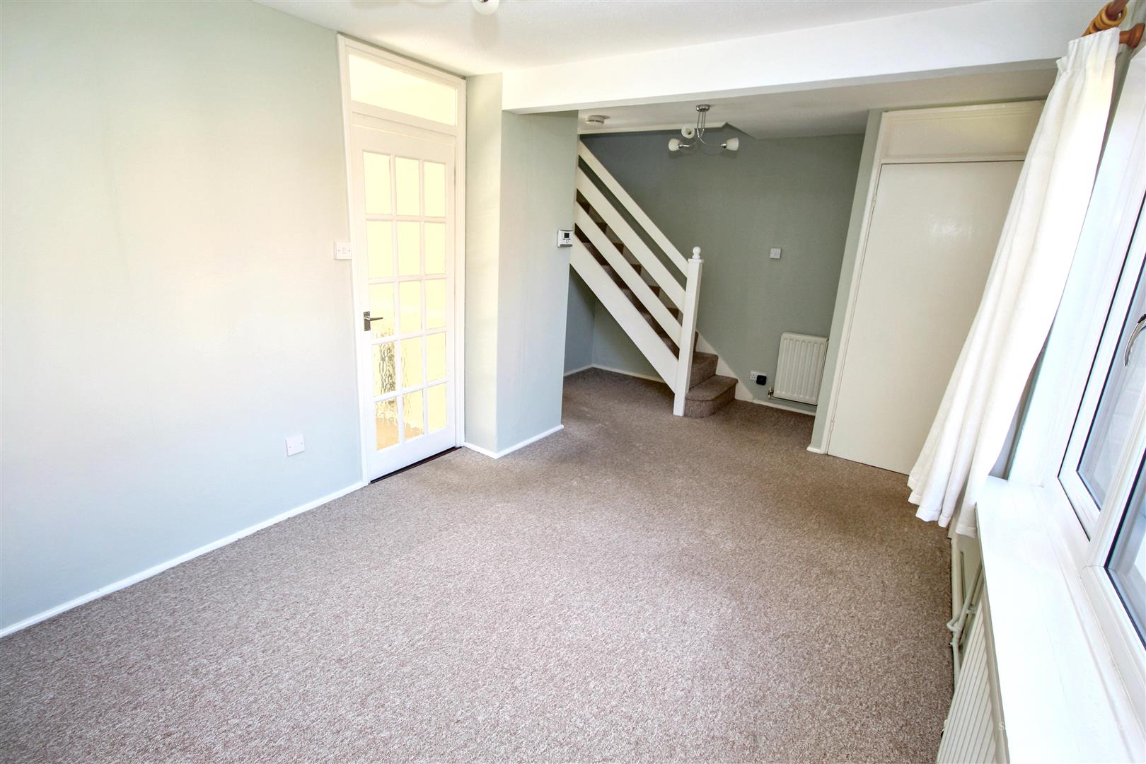 3 bed property in School Road, Reading